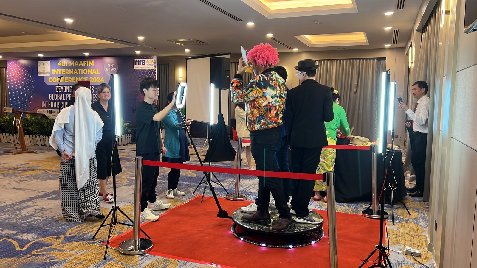 360 Booth